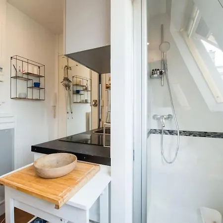 Cosy Studio Near Montmartre Apartment