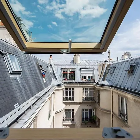 Cosy Studio Near Montmartre Paris